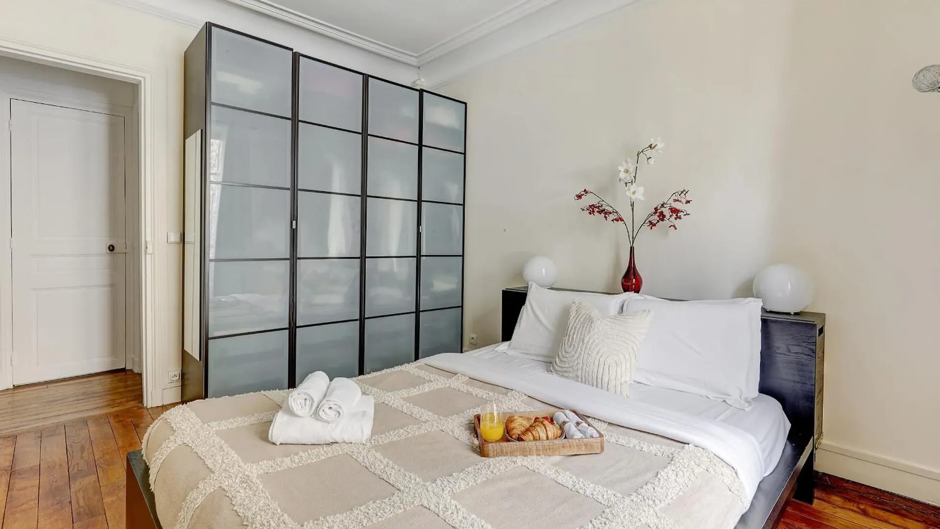 Historic Montparnasse & Jardin Atlantique - Cityapartmentstay Paris