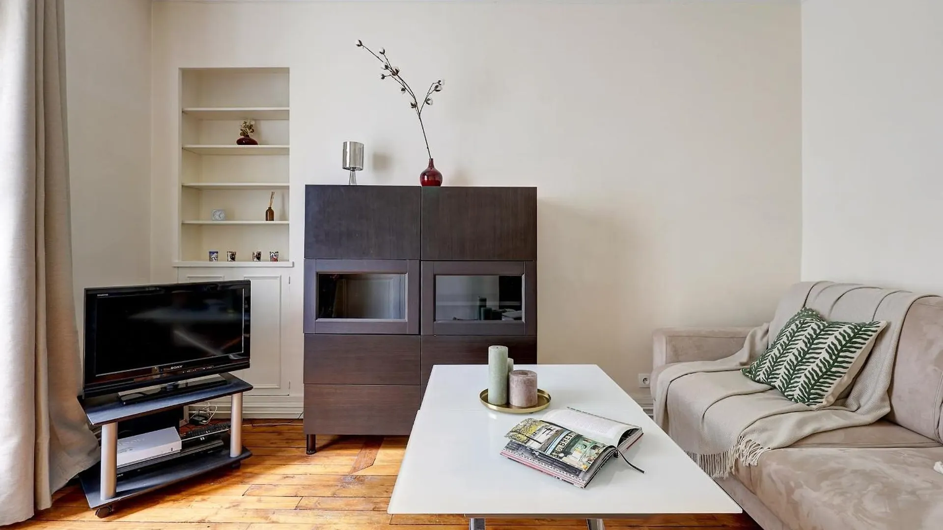 Apartment Historic Montparnasse & Jardin Atlantique - Cityapartmentstay Paris France