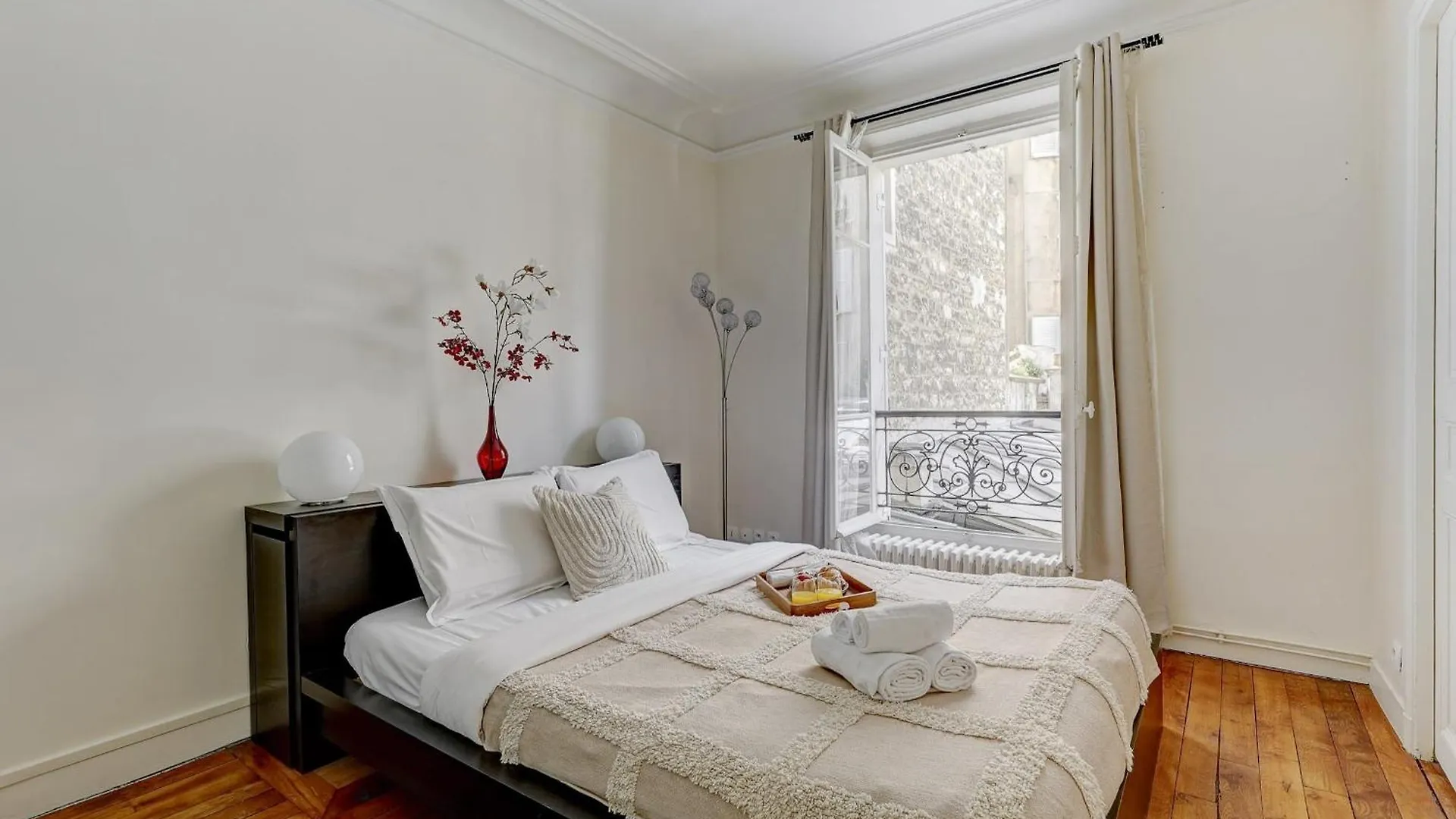 Historic Montparnasse & Jardin Atlantique - Cityapartmentstay Paris
